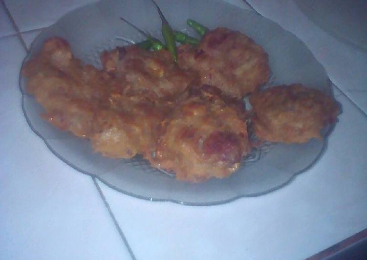 Bala-bala mie mix kornet