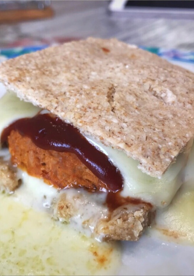Una foto de Hamburguesa de atún al microondas light fácil y rápida deliciosa