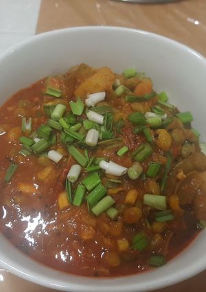 રીંગણ તુવેર શાક (Ringan Tuver Shak Recipe In Gujarati) રેસીપી મુખ્ય ફોટો