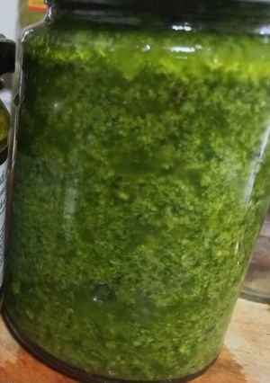 Una foto de Salsa pesto