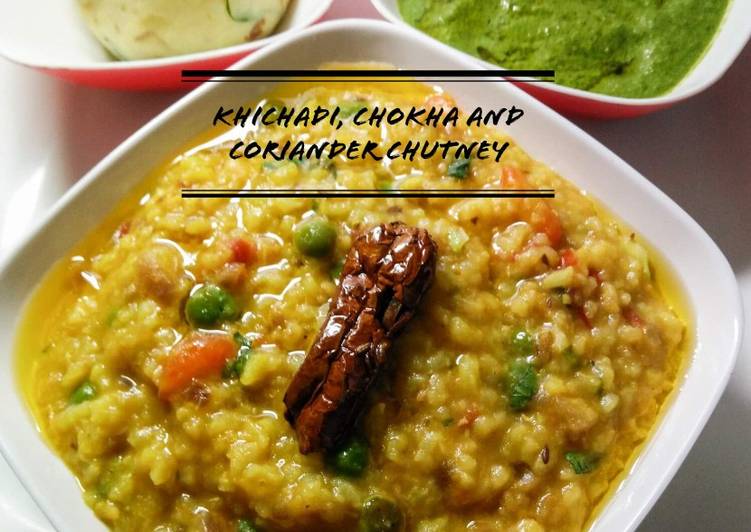 Recipe of Any-night-of-the-week Khichari, aaloo ka chokha aur dhaniya ki chutney