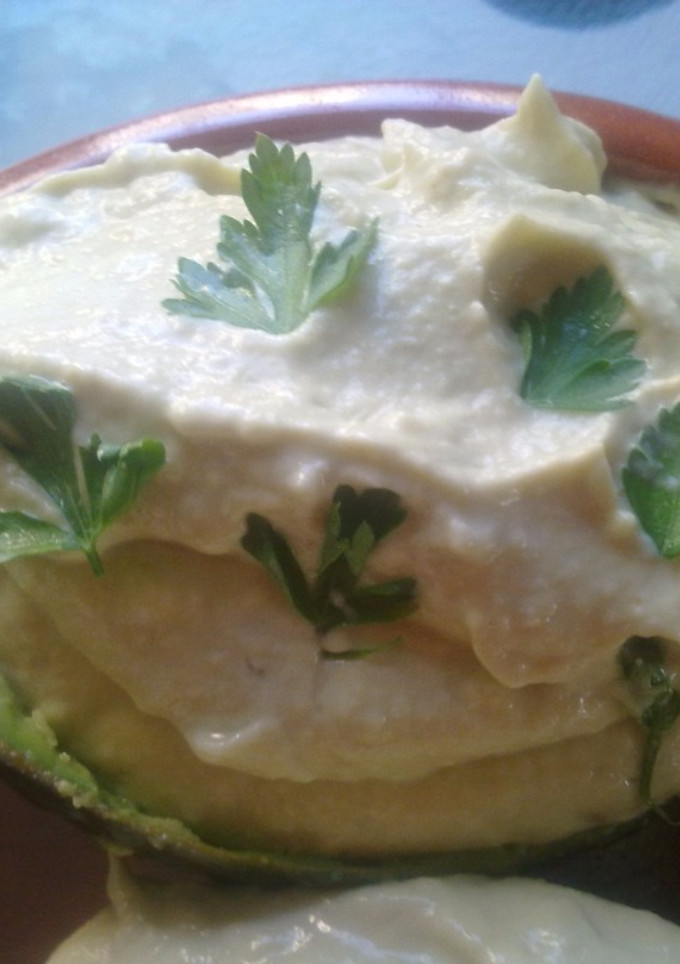 Una foto de Aguacate con atún
