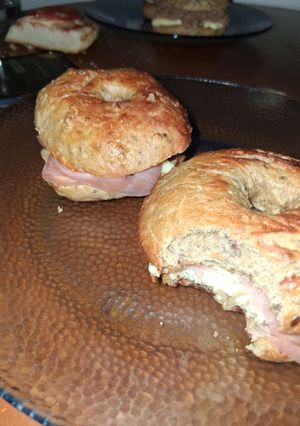 Una foto de Bagels multicereal
