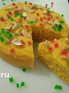 एग्गलेस सूजी मैंगो केक (Eggless Suji Mango Cake recipe in Hindi) रेसिपी मुख्य फोटो