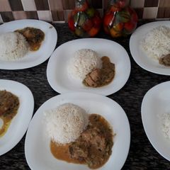 A picture of Chicken curry & Rice.