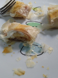 Una foto de Rollitos de pasta filo de York y queso
