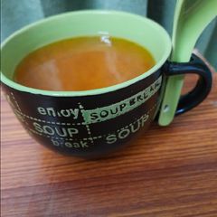A picture of Carrot ginger tomato soup.