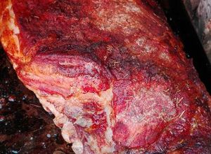 Una foto de Pechito de cerdo en horno símil barro