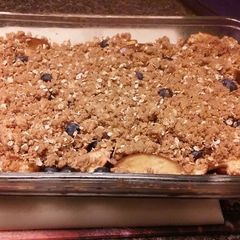 A picture of Smoked Apple Blueberry Crisp GF.