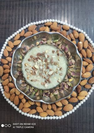 जौ की खीर (Jau ki kheer recipe in Hindi) रेसिपी मुख्य फोटो