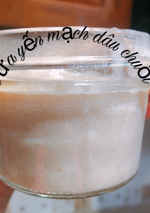 Hình của món Ăn dặm- sữa yến mạch dâu chuối.
