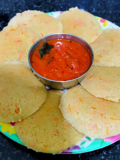 ஓட்ஸ் இட்லி (Oats idli recipe in tamil) செய்முறை முக்கிய புகைப்படம்