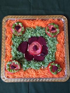 વેજીટેબલ સલાડ (Vegetable Salad Recipe In Gujarati) રેસીપી મુખ્ય ફોટો