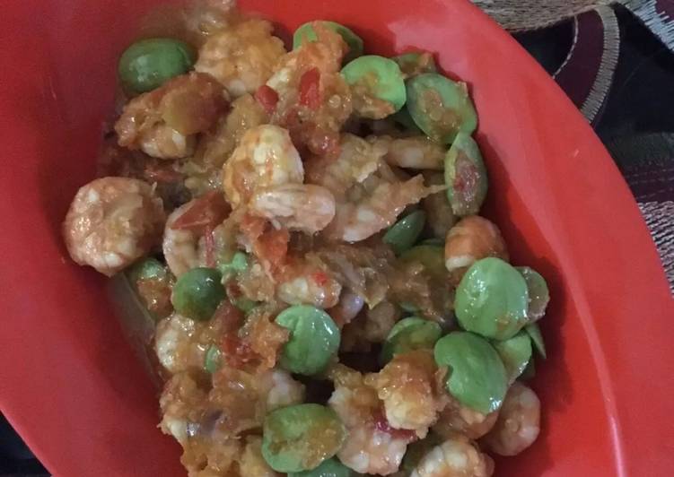 Udang tumis pete