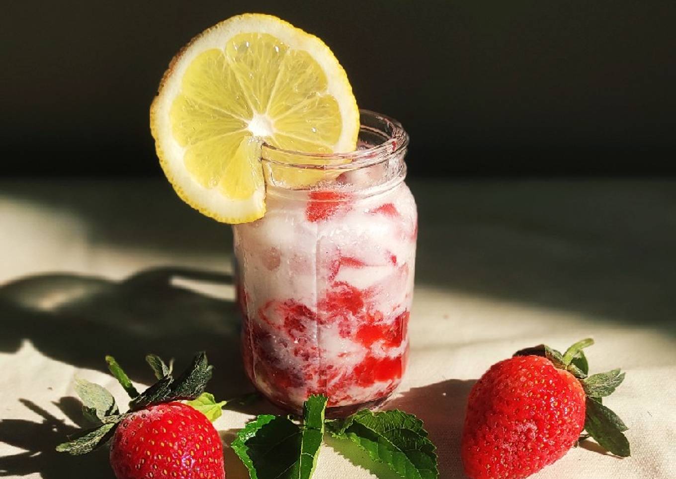 Korean fresh strawberry milk