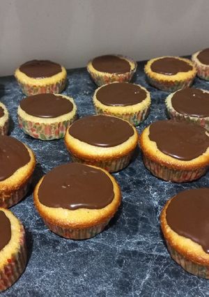 Una foto de Quequitos bañados en chocolate