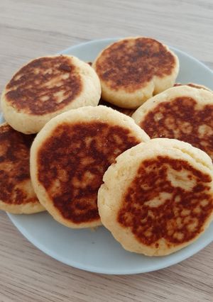 Une photo de Harcha (galette de semoule)