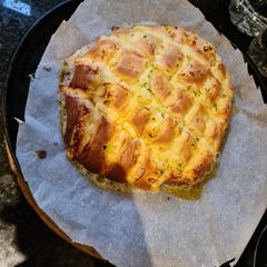 A picture of Sweet garlic bread.