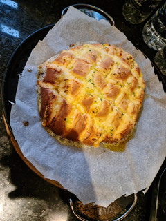 A picture of Sweet garlic bread.