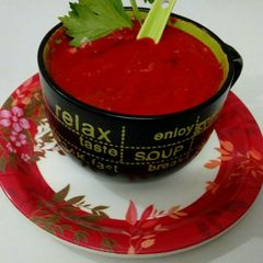 A picture of Tomato and carrot beetroot soup.