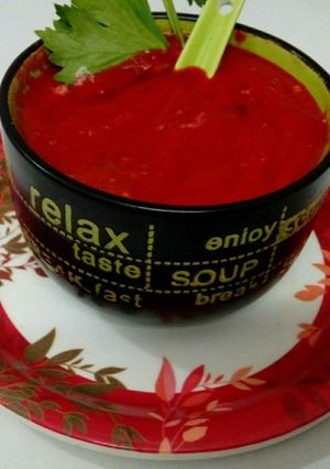 A picture of Tomato and carrot beetroot soup.