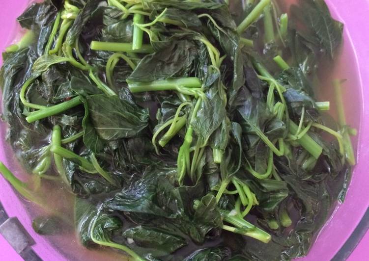 Tumis bayam bawang putih