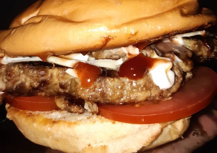Cara Memasak Patty Burger Sapi Yang Renyah
