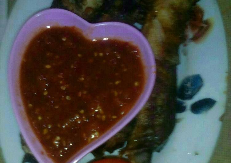 Lele Goreng ft Sambal Tomat Mentah