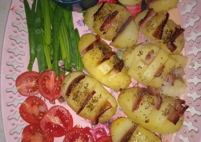 Картофель с фаршем и грибами в духовке