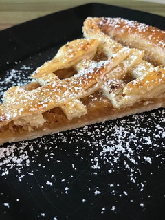 Almás pite, leveles tésztából recept fotója