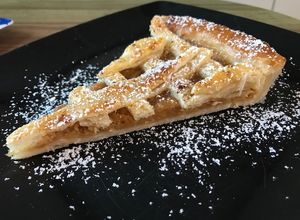 Almás pite, leveles tésztából recept fotója