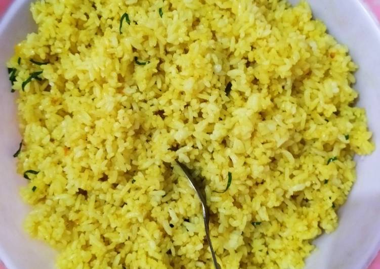 Bagaimana Membuat Nasi Goreng Kuning Anti Gagal