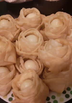 Foto resep Pangsit Telur Puyuh Goreng