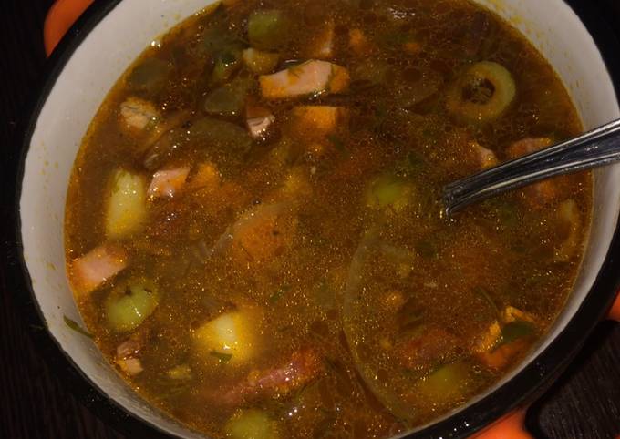 Суп солянка