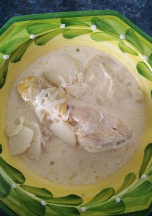 Una foto de Pollo a la crema