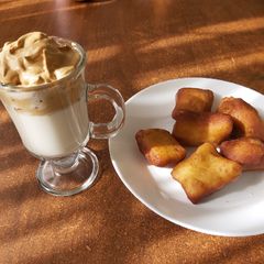 A picture of Dalgona coffee.
