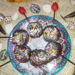 A picture of Chocolate Cake Pops 🍰 🍫.