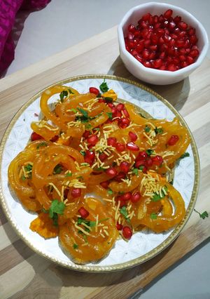 A picture of Jalebi Bhel.