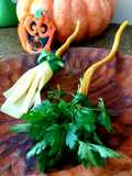 Vassouras de queijo e salsinha - Halloween