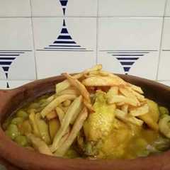 Una foto de Tajín de pollo con aceitunas