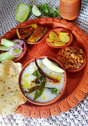 জিরা পান্তা ও বড়ি চুরা রেসিপির প্রধান ছবি