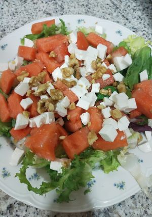 Una foto de Ensalada de sandía y queso fresco