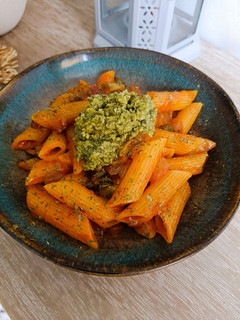 Una foto de Pasta a la Puttanesca // Puttanesca Recipe