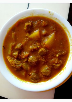 A picture of Soyabean curry.