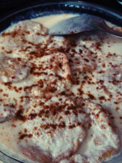 A picture of Lentil fritters in yoghurt.