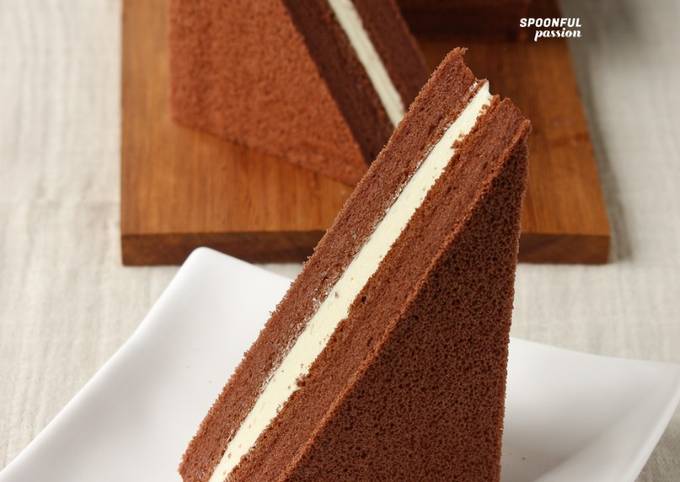 Steps to Prepare Quick Chocolate Sandwich Cake