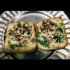 A picture of #Bread Pizza.