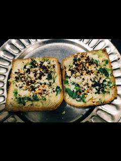 A picture of #Bread Pizza.