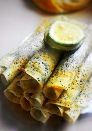 A picture of Lemon Poppy Seeds Crêpes.