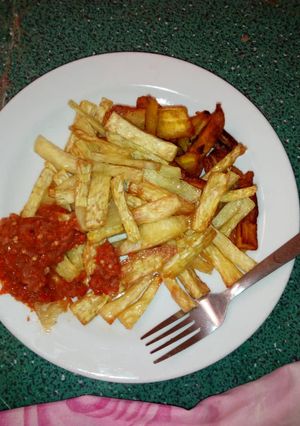 A picture of Potatoes,plantain & stew.